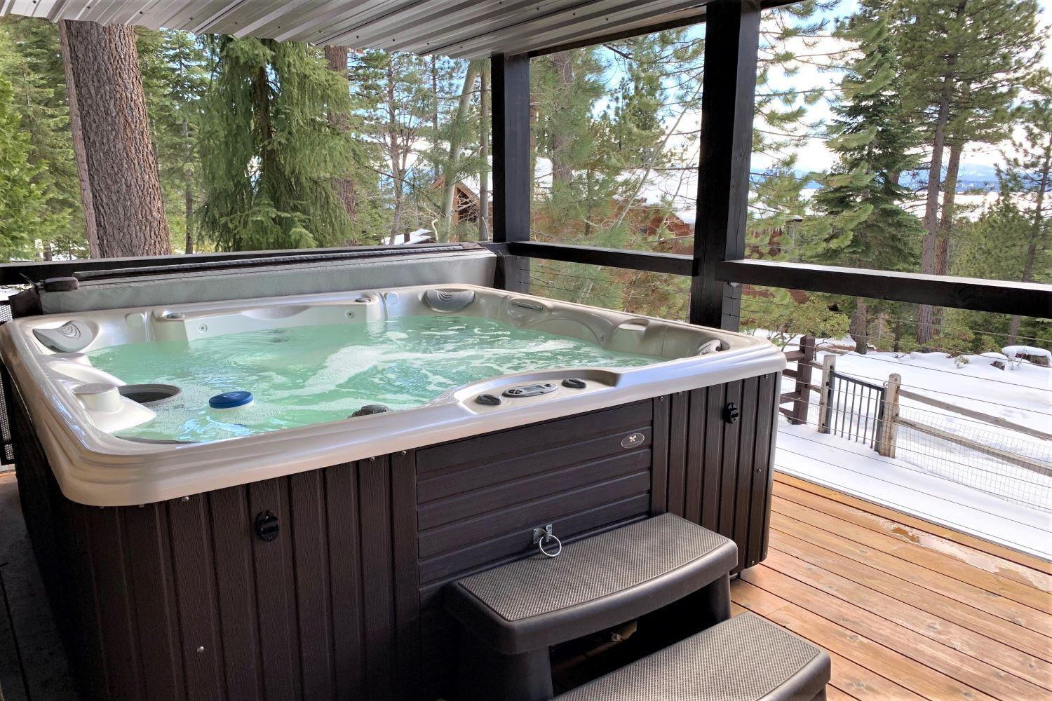 Beaver Lake View By Tahoe Getaways - Pet Friendly 3 Bedroom With Hot Tub, Wood Fireplace & Close To Skiing Kings Beach Esterno foto