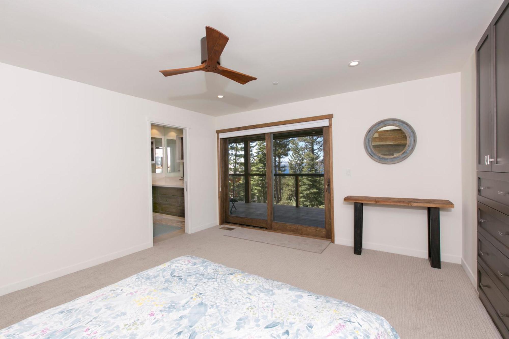 Beaver Lake View By Tahoe Getaways - Pet Friendly 3 Bedroom With Hot Tub, Wood Fireplace & Close To Skiing Kings Beach Esterno foto